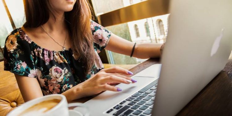 Cara Melamar Kerja Lewat Email yang Benar dan Contohnya