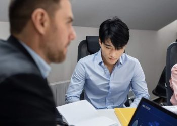 Cara Menerapkan Disiplin Kerja Karyawan di Perusahaan