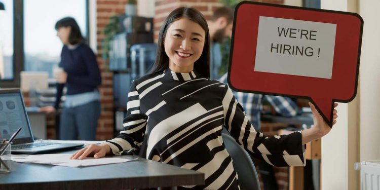 Beda dari Rekrutmen, Ini 6 Tahapan Proses Hiring Karyawan!