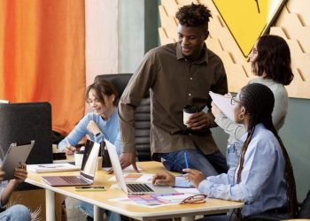 Cara Meningkatkan Kreativitas Kerja dan Contohnya