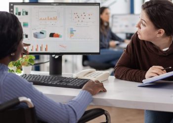 Apa Itu HR Analytics: Panduan Teoretis dan Praktis