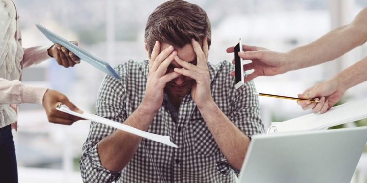 Gaji Tidak Sesuai dengan Beban Kerja: Penyebab & Solusi