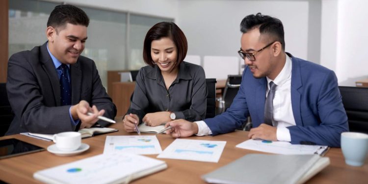 Gaji Pegawai Bank di Indonesia (Swasta & BUMN) 2025