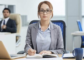 Apa Itu Account Officer (AO): Job Desc, Tugas, Gaji, dll