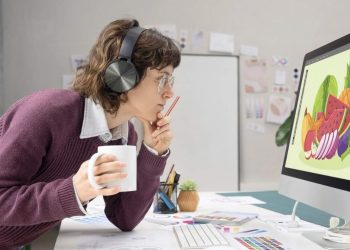 Apa Itu Graphic Designer: Tugas, Job Desc, Gaji, dll