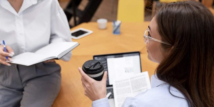 Panduan Review CV Terbaik: Profesional & Menarik HRD