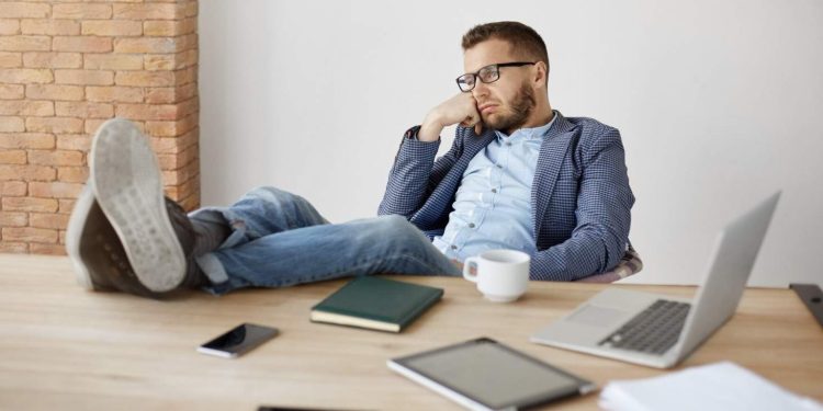 Cara Mengatasi Bosan Kerja: Penyebab dan Solusi Boreout