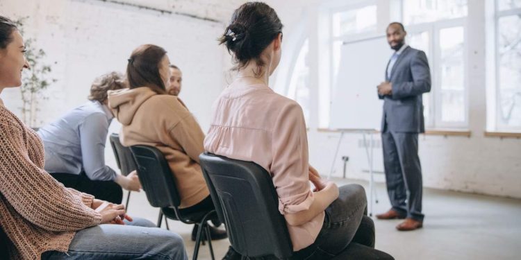 Rincian Gaji Dosen di Indonesia (PNS dan Swasta) 2025