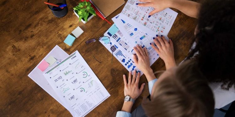 Apa Itu UI/UX Designer: Kualifikasi, Tugas, Gaji, Skills, dll