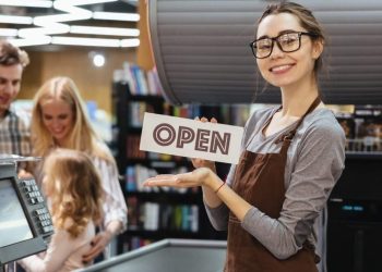 Apa Itu Kasir: Tugas, Job Desk, Kualifikasi, Gaji, Skills, dll